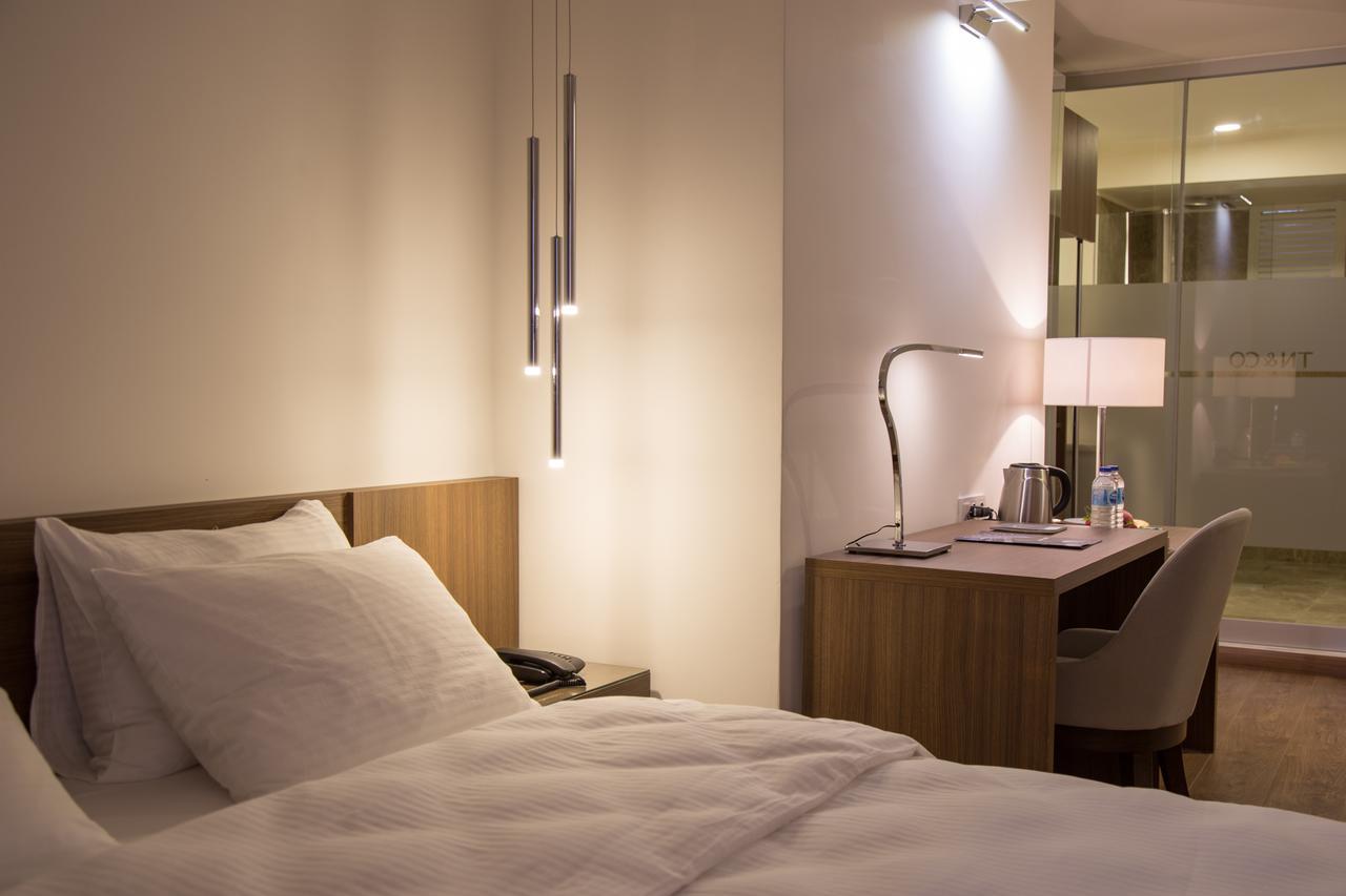 Tn&Co Exclusive Cip Suites And Primeclass Rooms (Adults Only) موجلا المظهر الخارجي الصورة