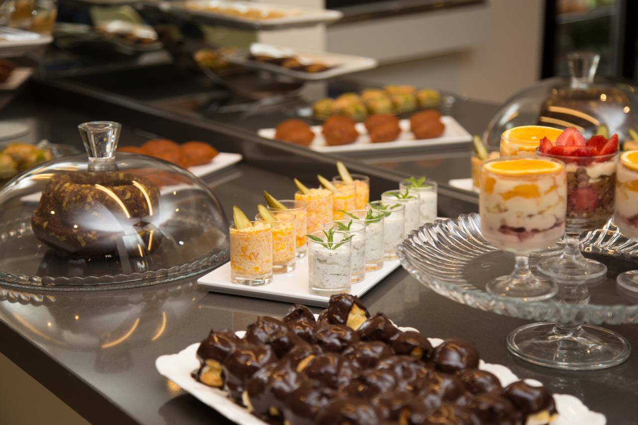 Tn&Co Exclusive Cip Suites And Primeclass Rooms (Adults Only) موجلا المظهر الخارجي الصورة