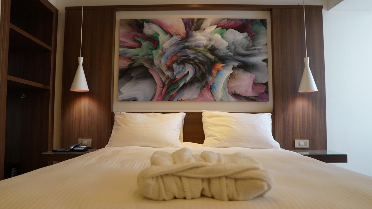 Tn&Co Exclusive Cip Suites And Primeclass Rooms (Adults Only) موجلا المظهر الخارجي الصورة