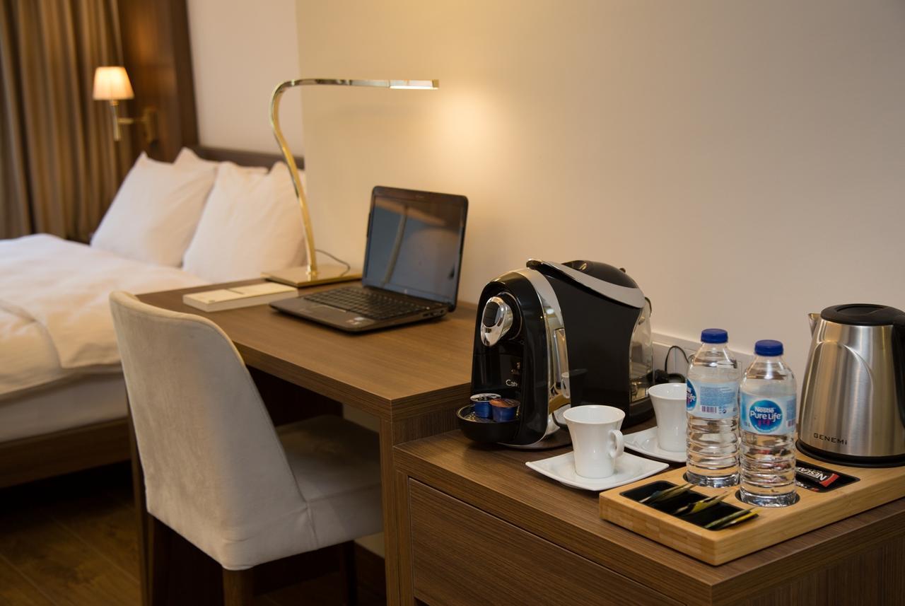 Tn&Co Exclusive Cip Suites And Primeclass Rooms (Adults Only) موجلا المظهر الخارجي الصورة