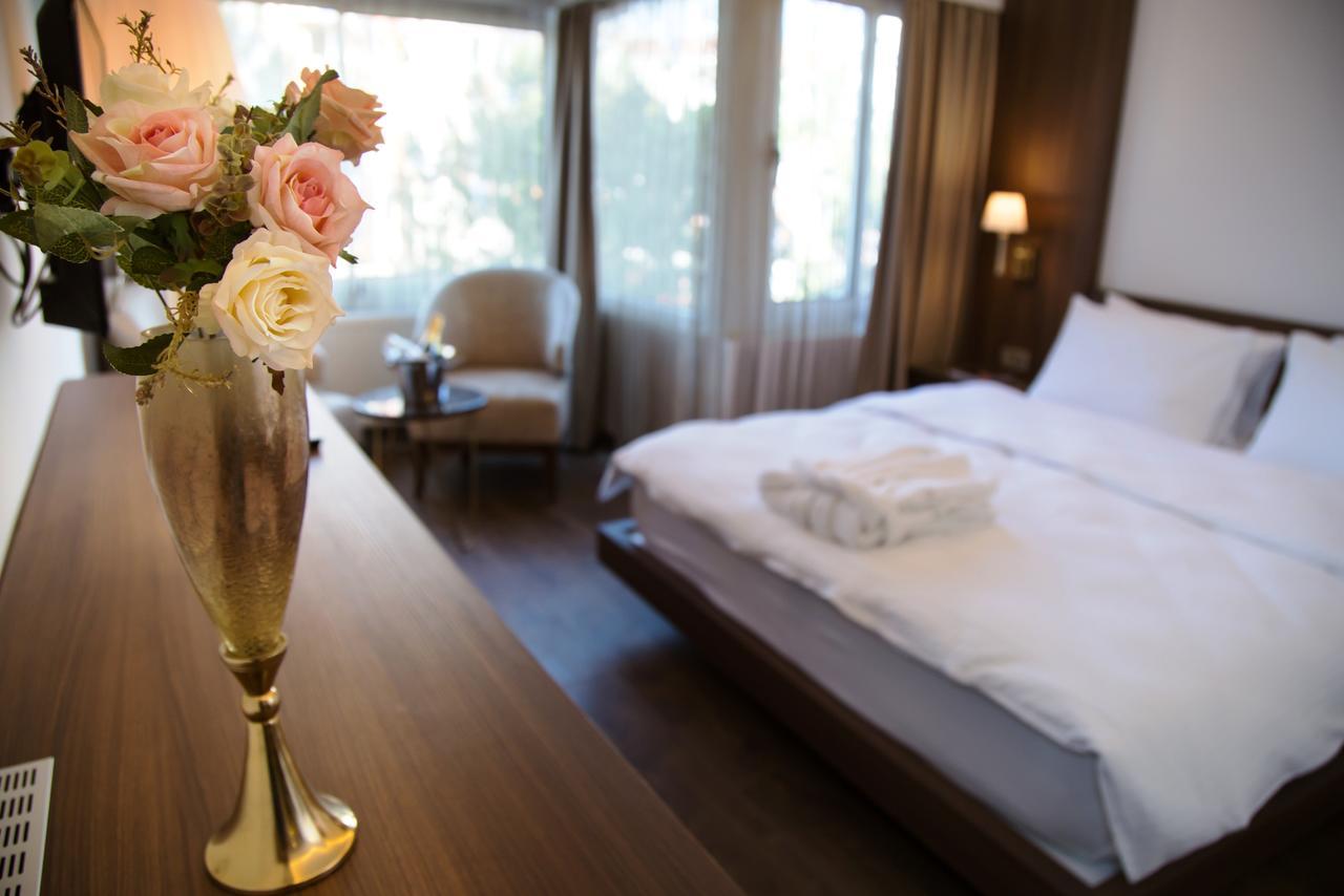 Tn&Co Exclusive Cip Suites And Primeclass Rooms (Adults Only) موجلا المظهر الخارجي الصورة
